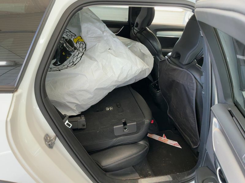 Volvo V90 Cross Country 2.0 D5 Pro AWD — zdjęcie 14
