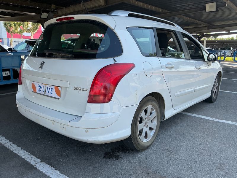 Peugeot 308 1.6 HDi Sportium 2013 – снимка 2