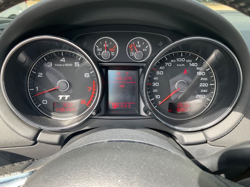 Audi TT 3.2 V6 quattro Roadster — zdjęcie 13