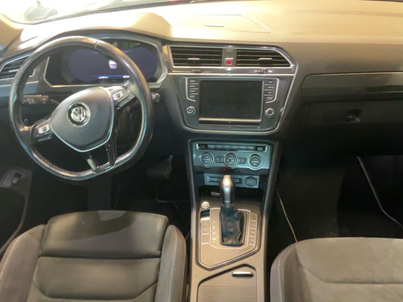Volkswagen Tiguan 2.0 TDI Carat Edition BlueMotion Tech — zdjęcie 12