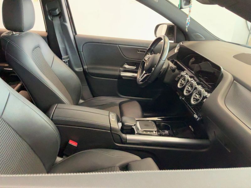 Mercedes-Benz GLA-Klasse GLA 200 Progressive — zdjęcie 11