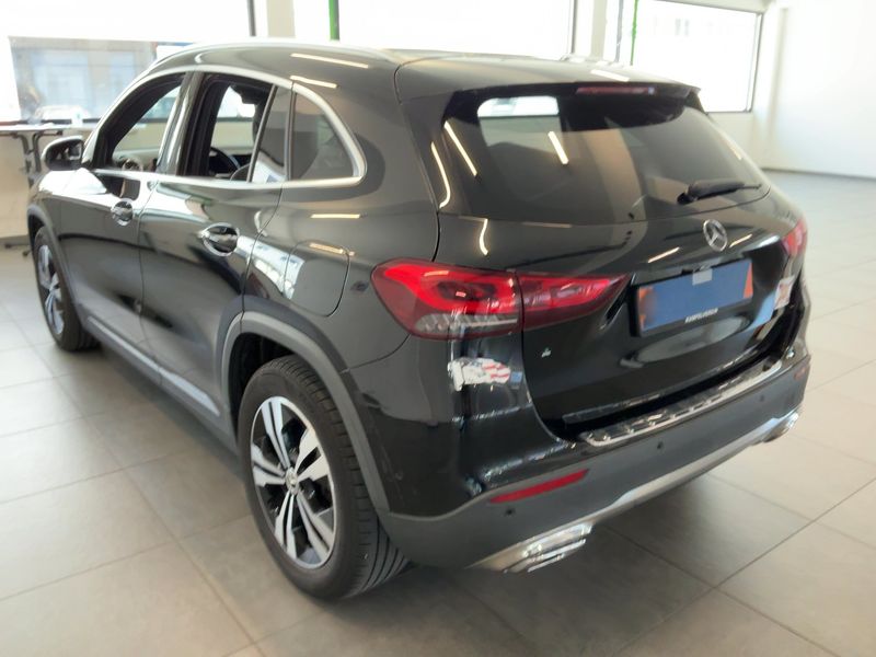Mercedes-Benz GLA-Klasse GLA 200 Progressive — zdjęcie 3