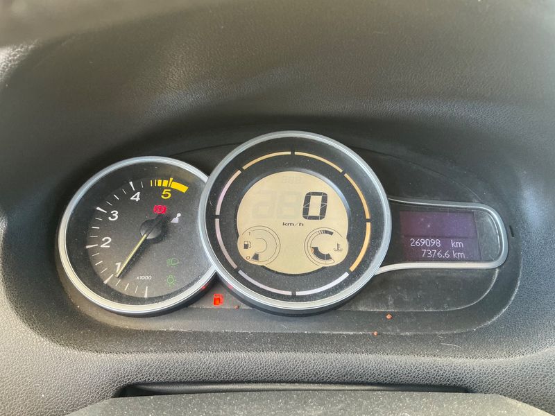 Renault Megane 1.5 dCi Attractive — zdjęcie 4