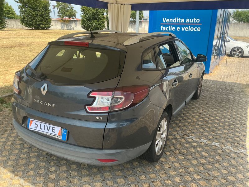 Renault Megane 1.5 dCi Attractive — zdjęcie 2