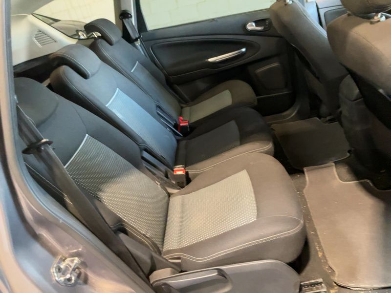 Ford S-Max 2.0 TDCi Trend — zdjęcie 14