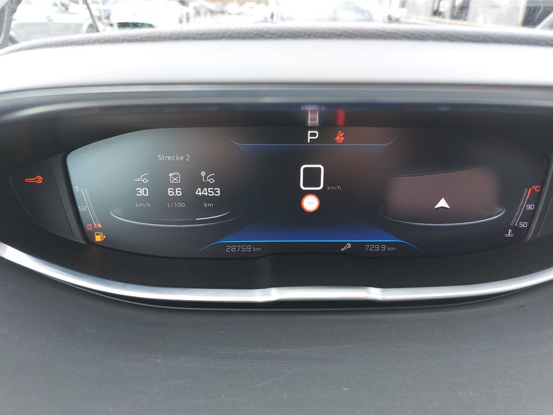Peugeot 3008 1.5 Blue-HDi Allure Pack — zdjęcie 12