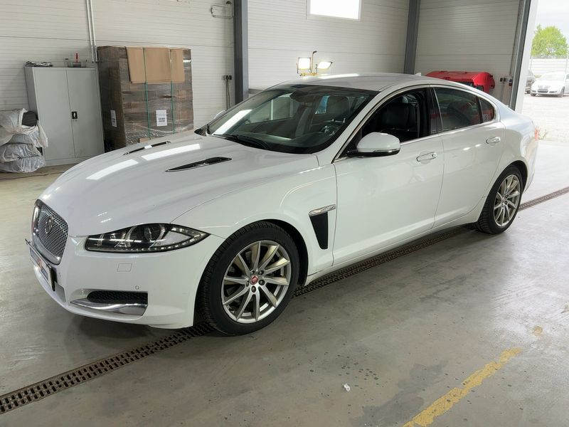 Jaguar XF 2.2 D