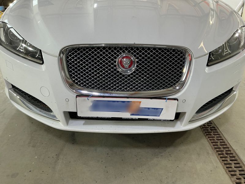 Jaguar XF 2.2 D 2014 – снимка 37