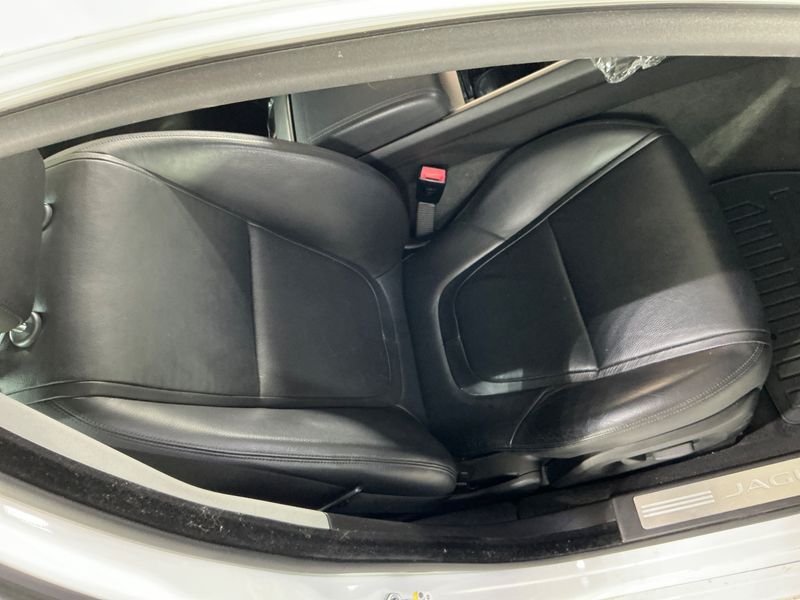 Jaguar XF 2.2 D 2014 – снимка 29