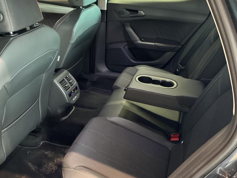 Cupra Leon 1.5 eTSI — zdjęcie 12