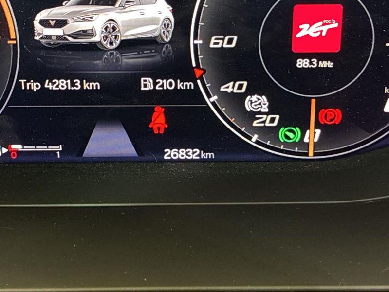 Cupra Leon 1.5 eTSI — zdjęcie 11
