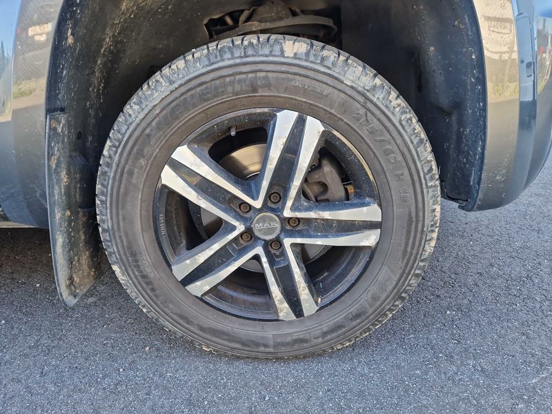 Volkswagen Amarok 3.0 V6 TDI Comfortline DoubleCab 4Motion — zdjęcie 14
