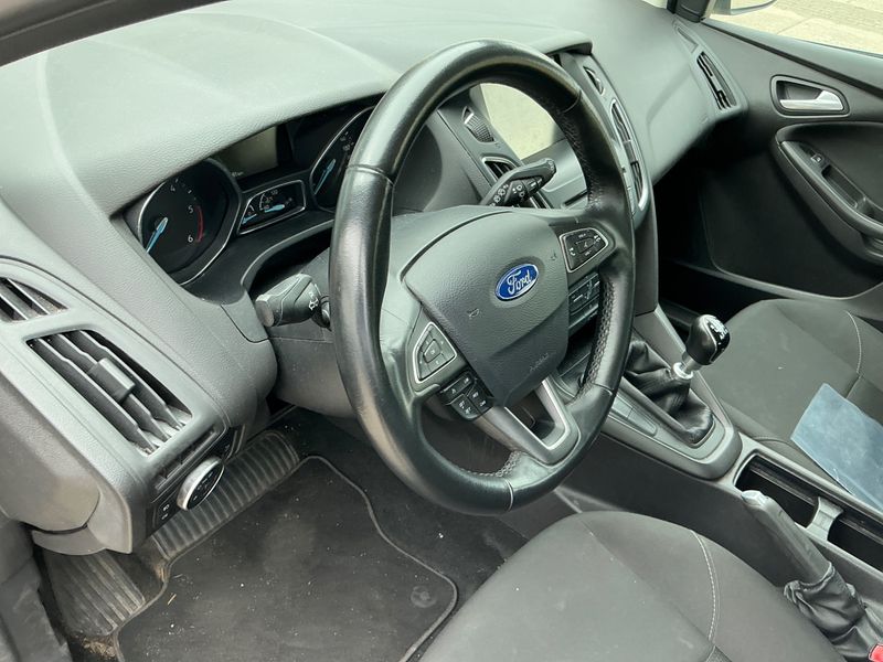 Ford Focus 1.5 TDCi Trend 2015 – снимка 38