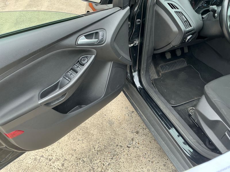 Ford Focus 1.5 TDCi Trend 2015 – снимка 34