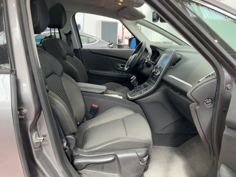 Renault Scenic 1.5 dCi Energy Zen 2016 – снимка 16