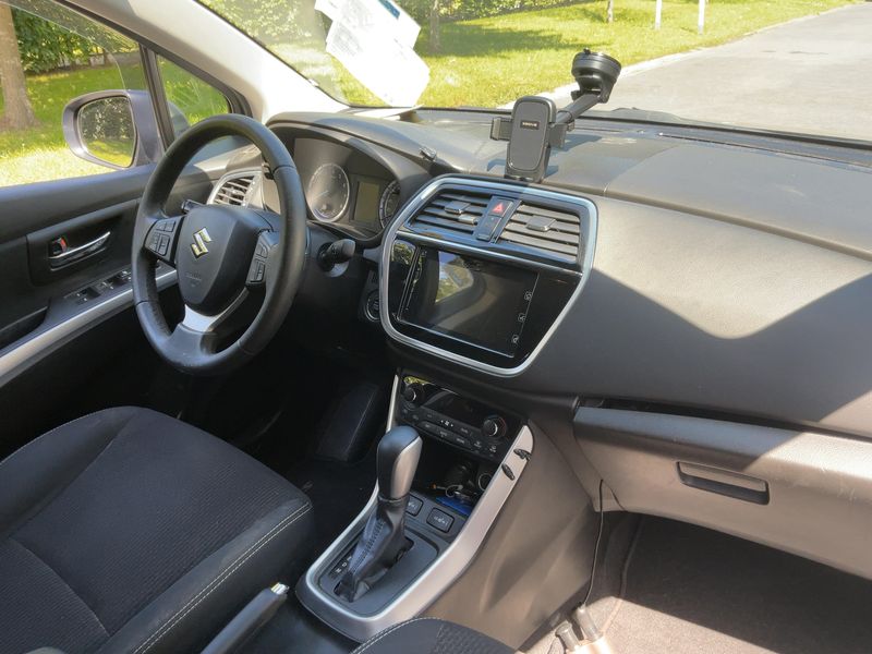 Suzuki SX4 1.0 BoosterJet Comfort — zdjęcie 12