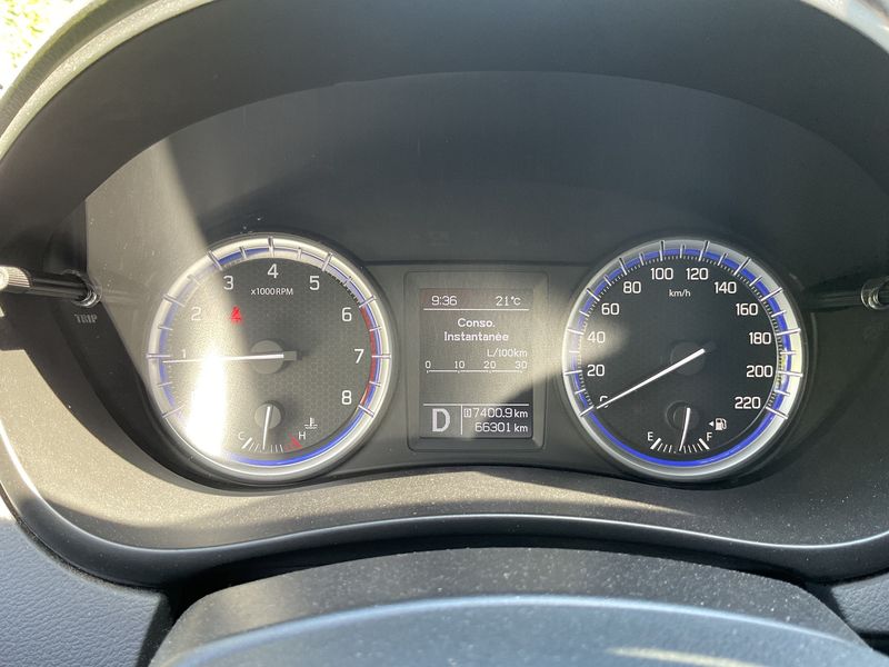Suzuki SX4 1.0 BoosterJet Comfort — zdjęcie 13