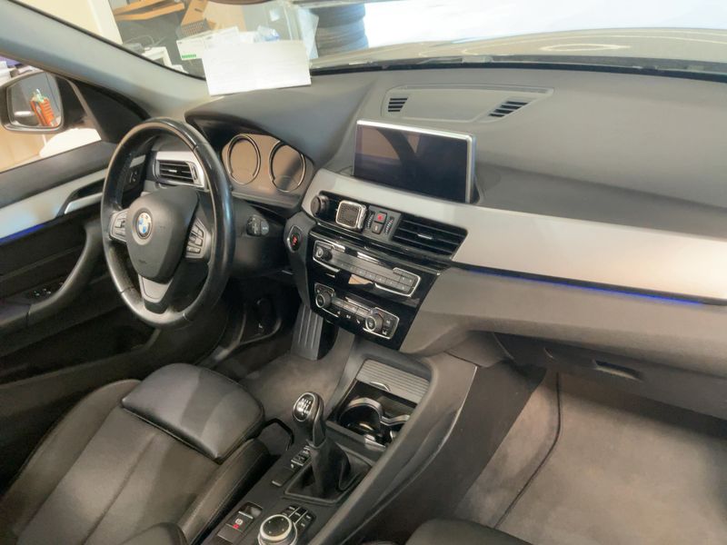 BMW X1 sDrive 18d Advantage — zdjęcie 12