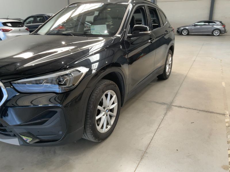 BMW X1 sDrive 18d Advantage — zdjęcie 2