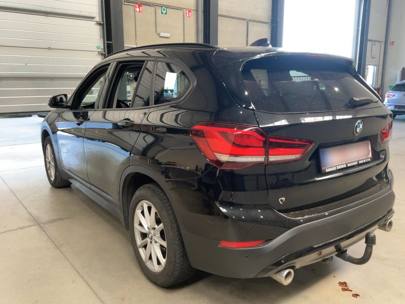 BMW X1 sDrive 18d Advantage — zdjęcie 3
