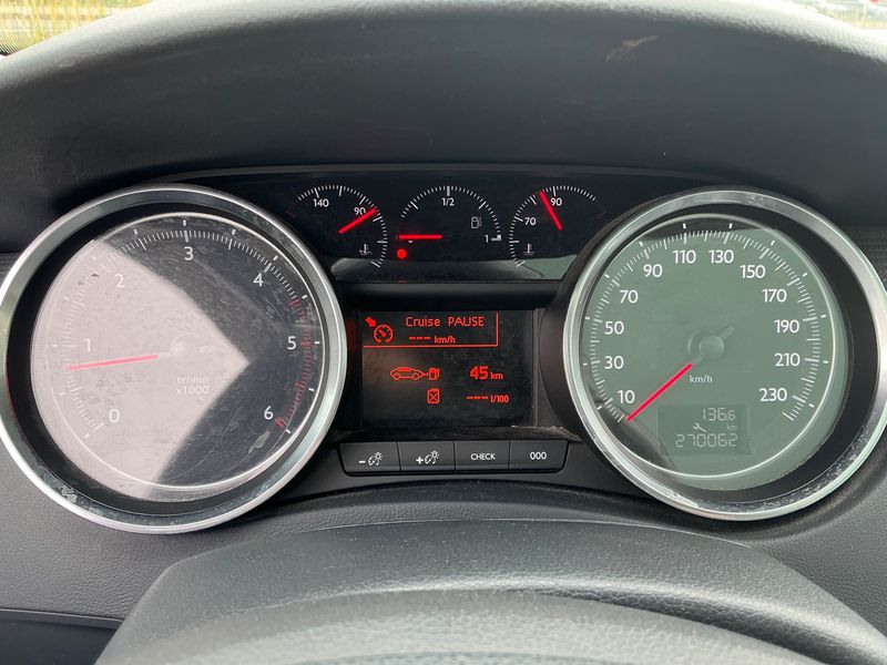 Peugeot 508 2.0 HDi Active — zdjęcie 4