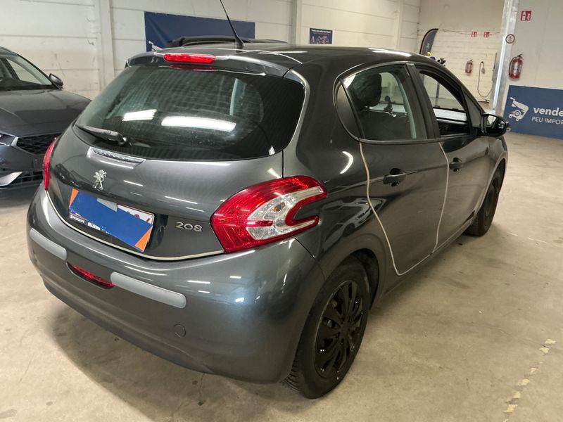Peugeot 208 1.2 VTi Access 2013 – снимка 2