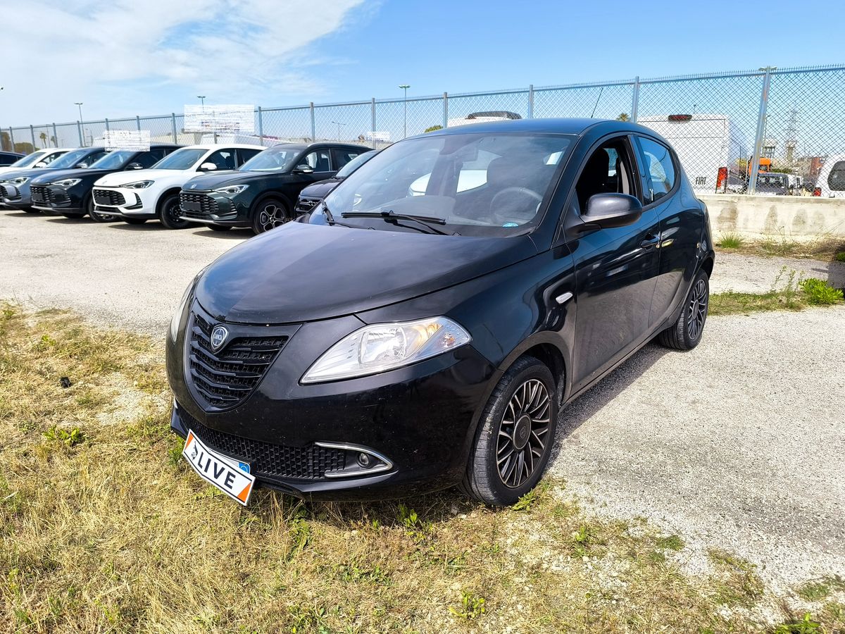 Lancia Ypsilon 2015