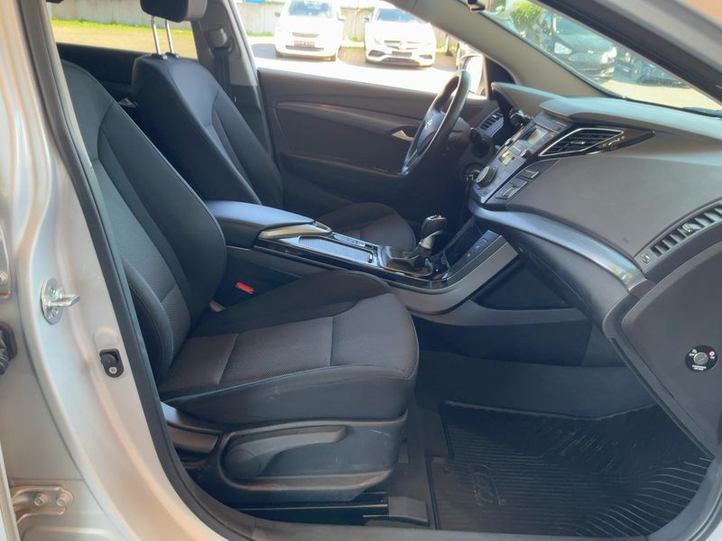 Hyundai i40 1.6 Trend Blue — zdjęcie 11