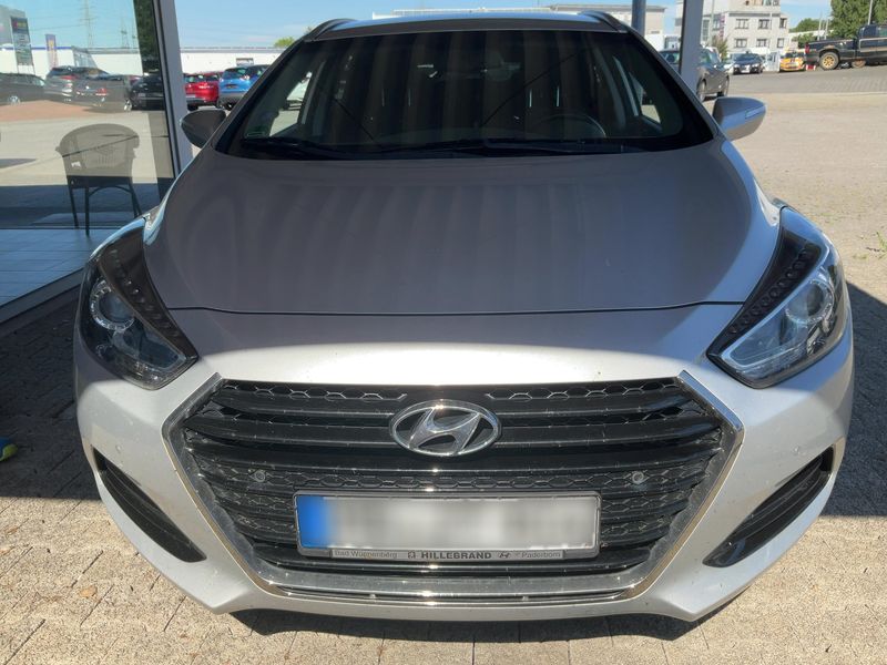Hyundai i40 1.6 Trend Blue — zdjęcie 9