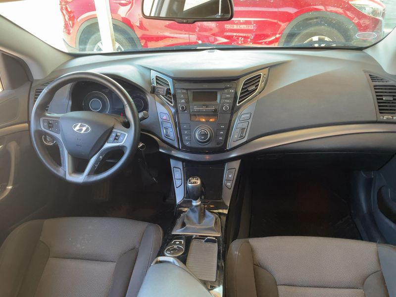 Hyundai i40 1.6 Trend Blue — zdjęcie 12