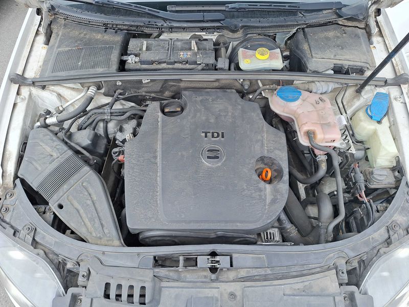 Seat Exeo 2.0 TDI Sport — zdjęcie 8