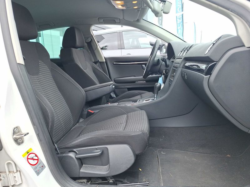 Seat Exeo 2.0 TDI Sport — zdjęcie 10
