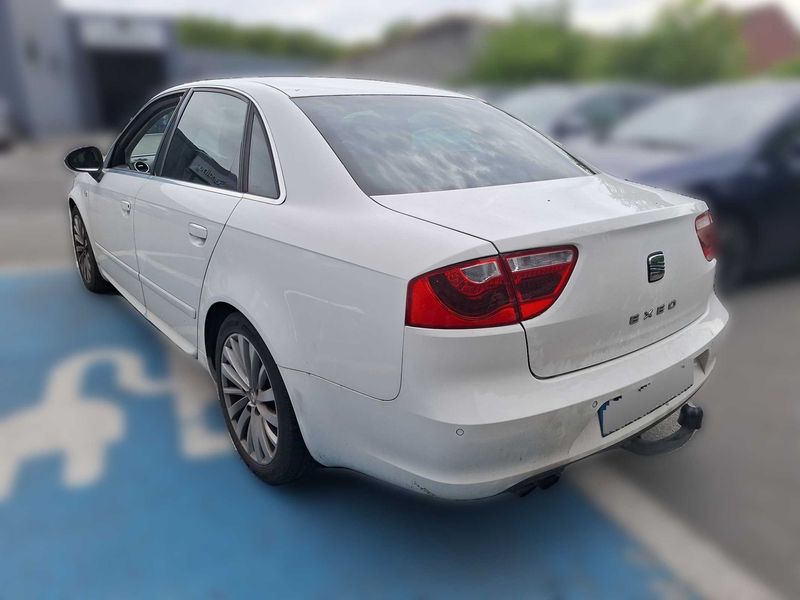 Seat Exeo 2.0 TDI Sport — zdjęcie 3