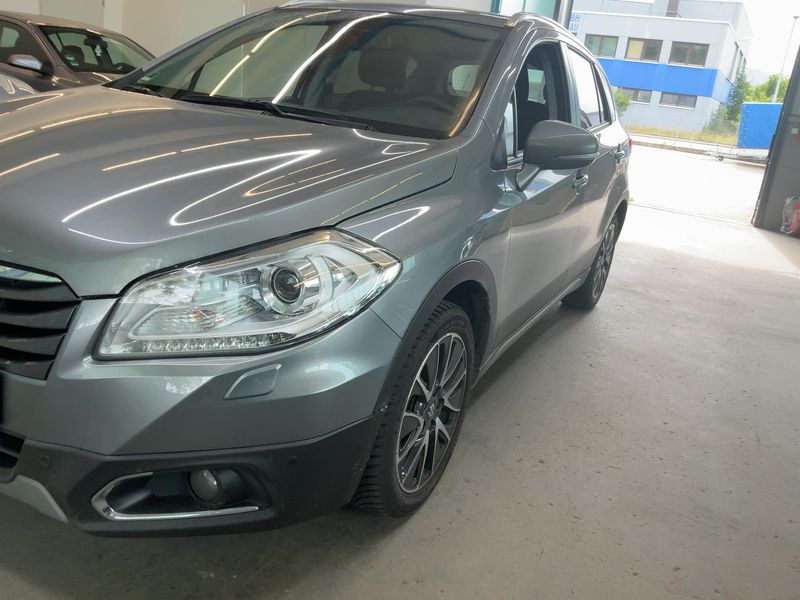 Suzuki SX4 S-Cross 1.6 Top 2WD — zdjęcie 2