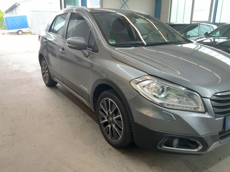 Suzuki SX4 S-Cross 1.6 Top 2WD — zdjęcie 8