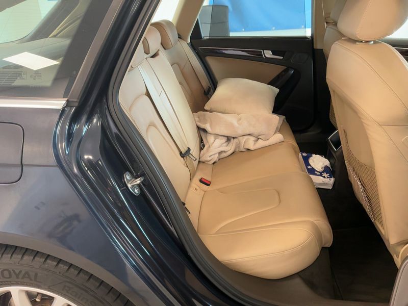 Audi A4 2.0 TDI Attraction — zdjęcie 14