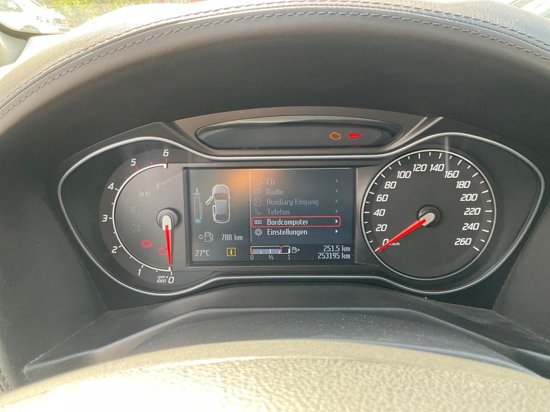 Ford Mondeo 2.0 TDCi Titanium X — zdjęcie 4
