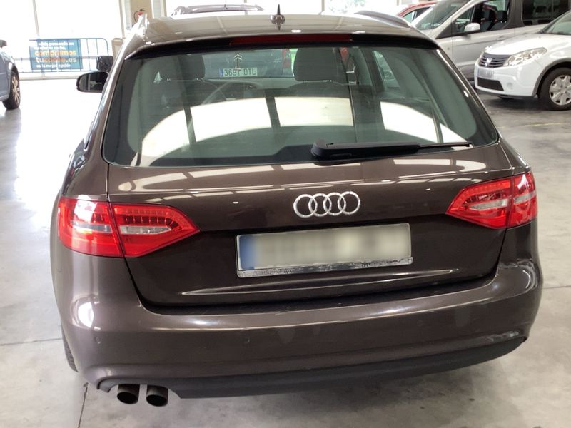 Audi A4 2.0 TDI Ambition 2012 – снимка 7