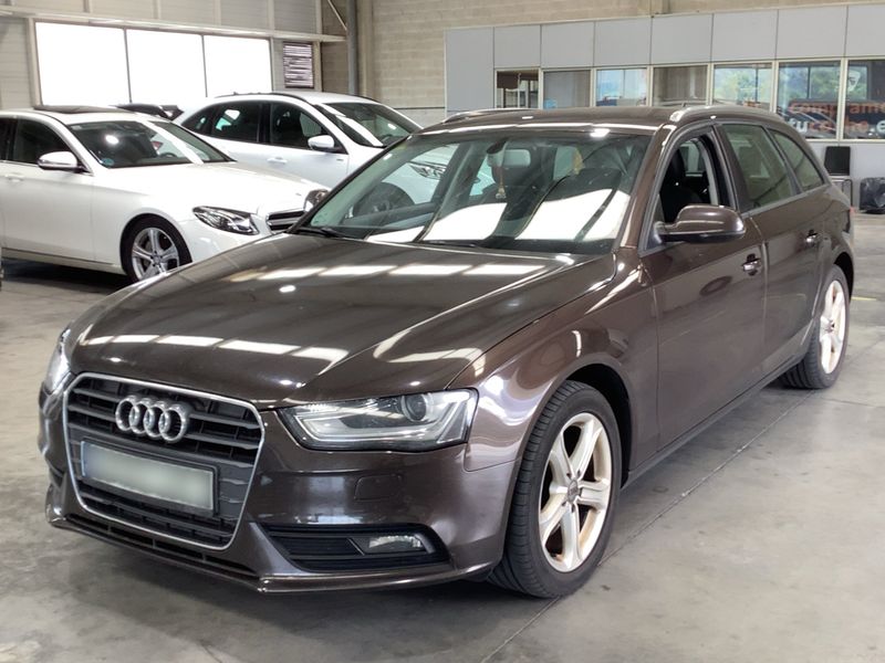 Audi A4 2.0 TDI Ambition 2012 – снимка 1