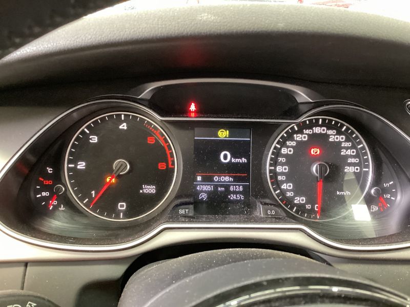 Audi A4 2.0 TDI Ambition 2012 – снимка 18