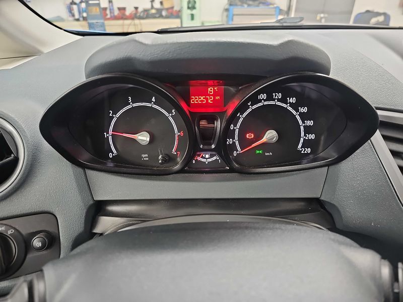 Ford Fiesta 1.25 Trend — zdjęcie 12