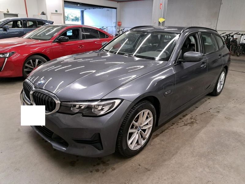 3er 330e Advantage