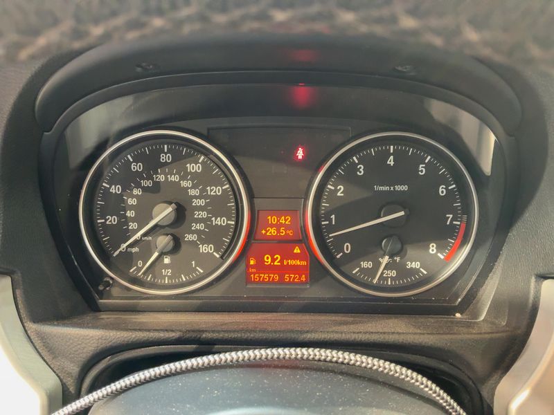 BMW 3er 330i 2010 – снимка 19