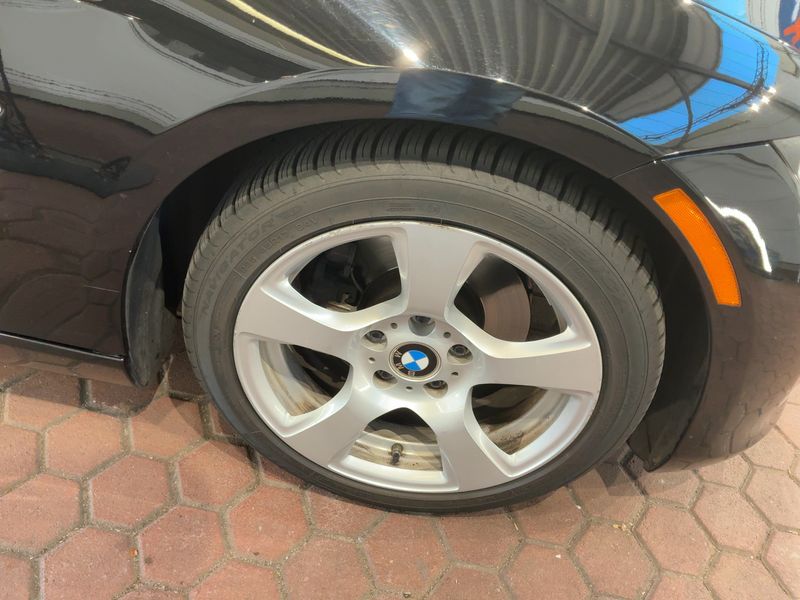 BMW 3er 330i 2010 – снимка 11