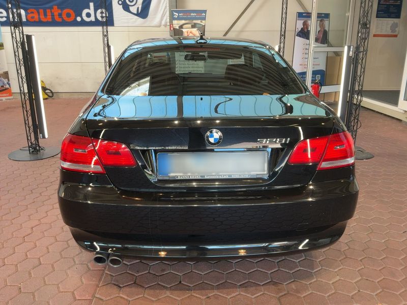 BMW 3er 330i 2010 – снимка 7