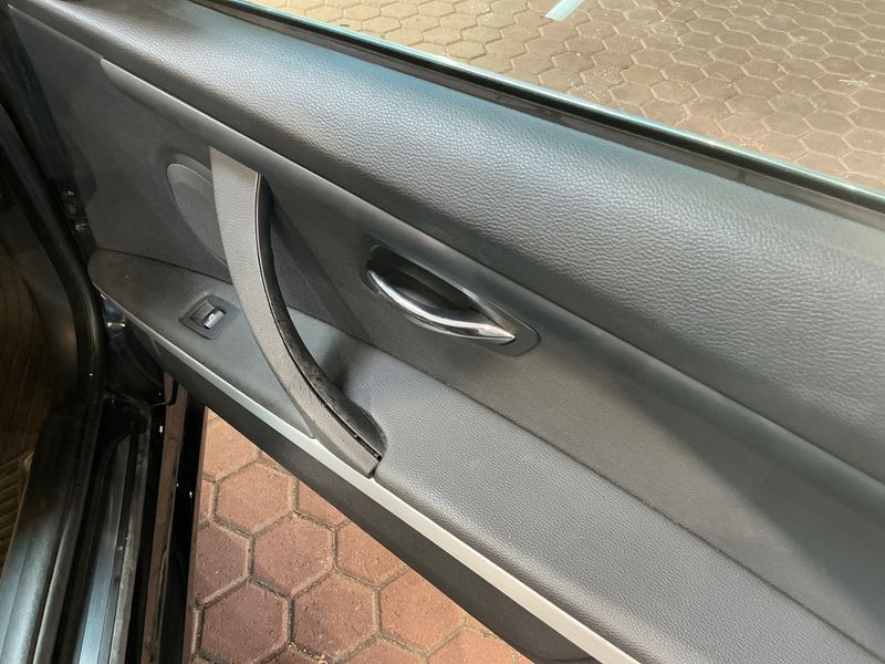 BMW 3er 330i 2010 – снимка 28