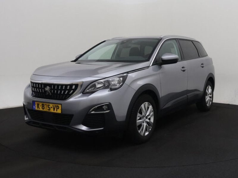 Peugeot 5008 2021