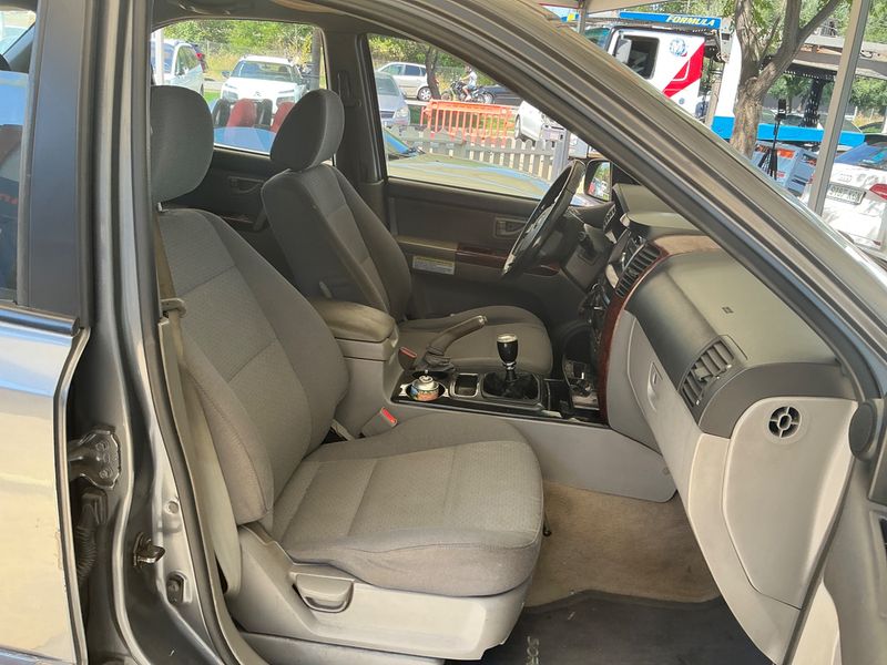 Kia Sorento 2.5 CRDi Active — zdjęcie 3