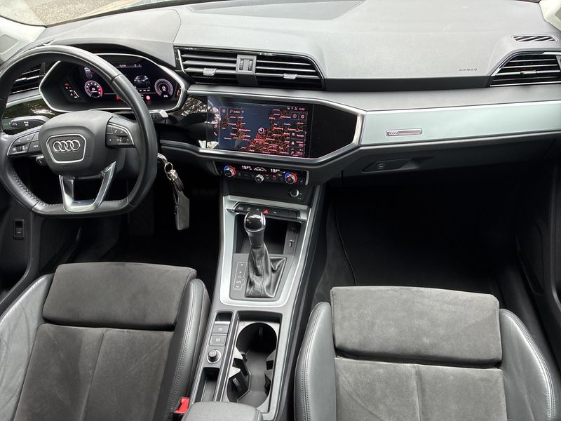 Audi Q3 Sportback 35 TFSI Mild-Hybrid S line — zdjęcie 11