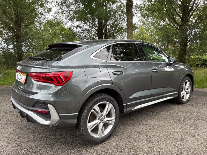 Audi Q3 Sportback 35 TFSI Mild-Hybrid S line — zdjęcie 5